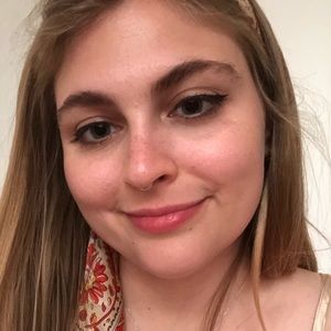 Meet your Posher, Nina